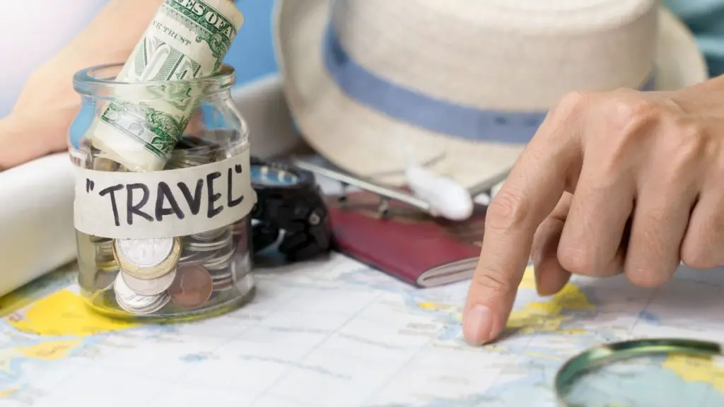 Top 10 Tips to Travel in Budget