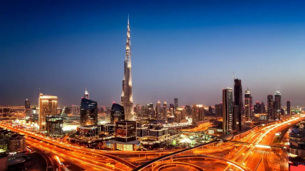 busy roads in Dubai at night