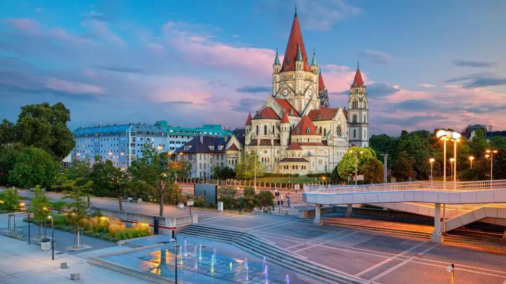 Best Time To Visit Vienna Austria