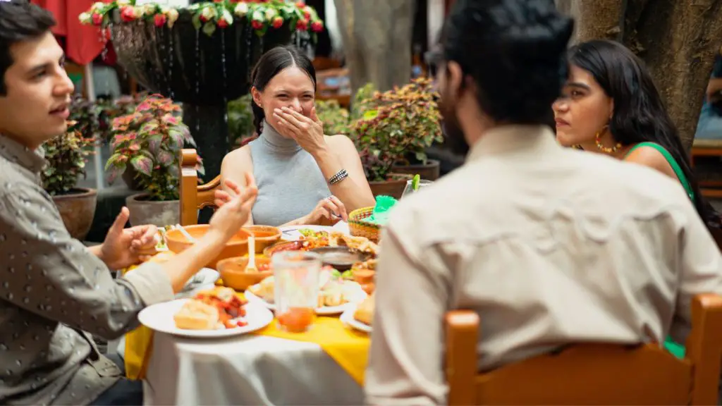 friends enjoying the food