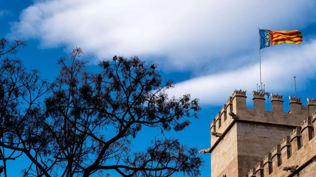 La Lonja de la Seda Tower